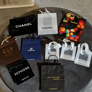 Lot of 10 bags